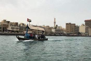 Dubai Abra in Bur Dunai _14637_md.jpg